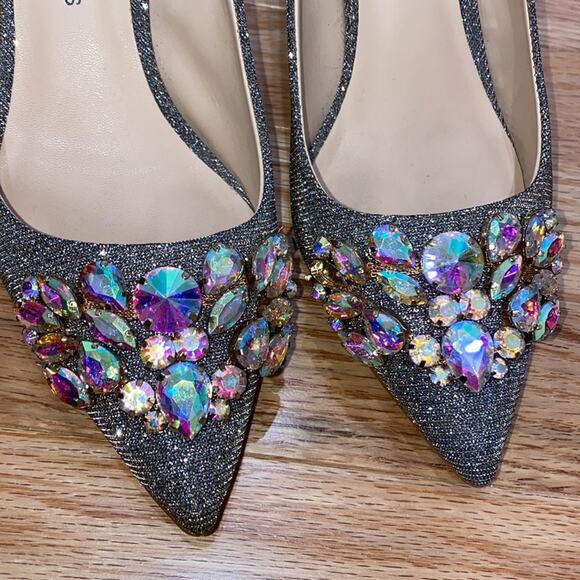 Neiman Marcus embellished shiny holographic pumps size 6 - Picture 2 of 6